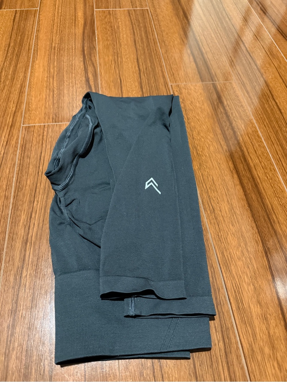 Oner Active Effortless Seamless (No Front Seam) Leggings in Coal.